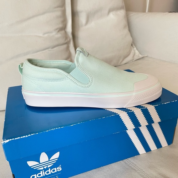 adidas nizza mint